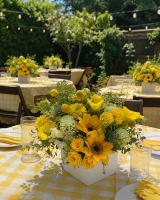 Hiring a Local Florist for a Baby Shower: Flowers, Centerpieces, Pricing & the Ideal Budget