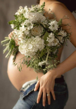 A Maternity Shoot Story in White + Green