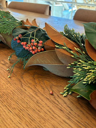 Magnolia, Cedar &amp; Berry Holiday Garland