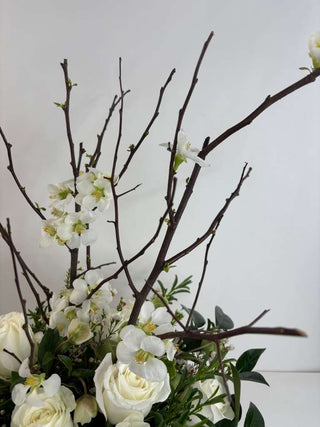 Elegant All-White Garden Arrangement